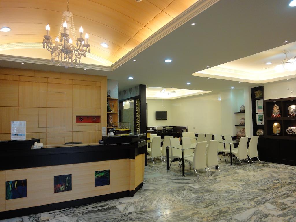 הואליין סיטי 陶陶居商旅 Tautauchu Hotel מראה חיצוני תמונה