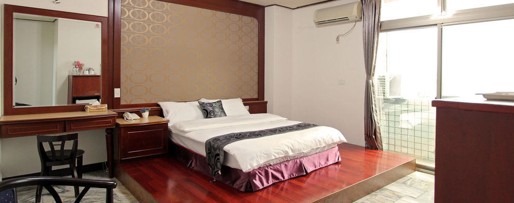 הואליין סיטי 陶陶居商旅 Tautauchu Hotel מראה חיצוני תמונה