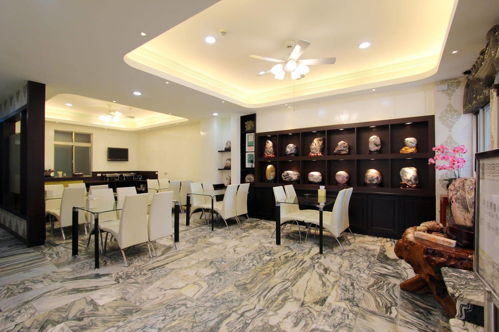 הואליין סיטי 陶陶居商旅 Tautauchu Hotel מראה חיצוני תמונה