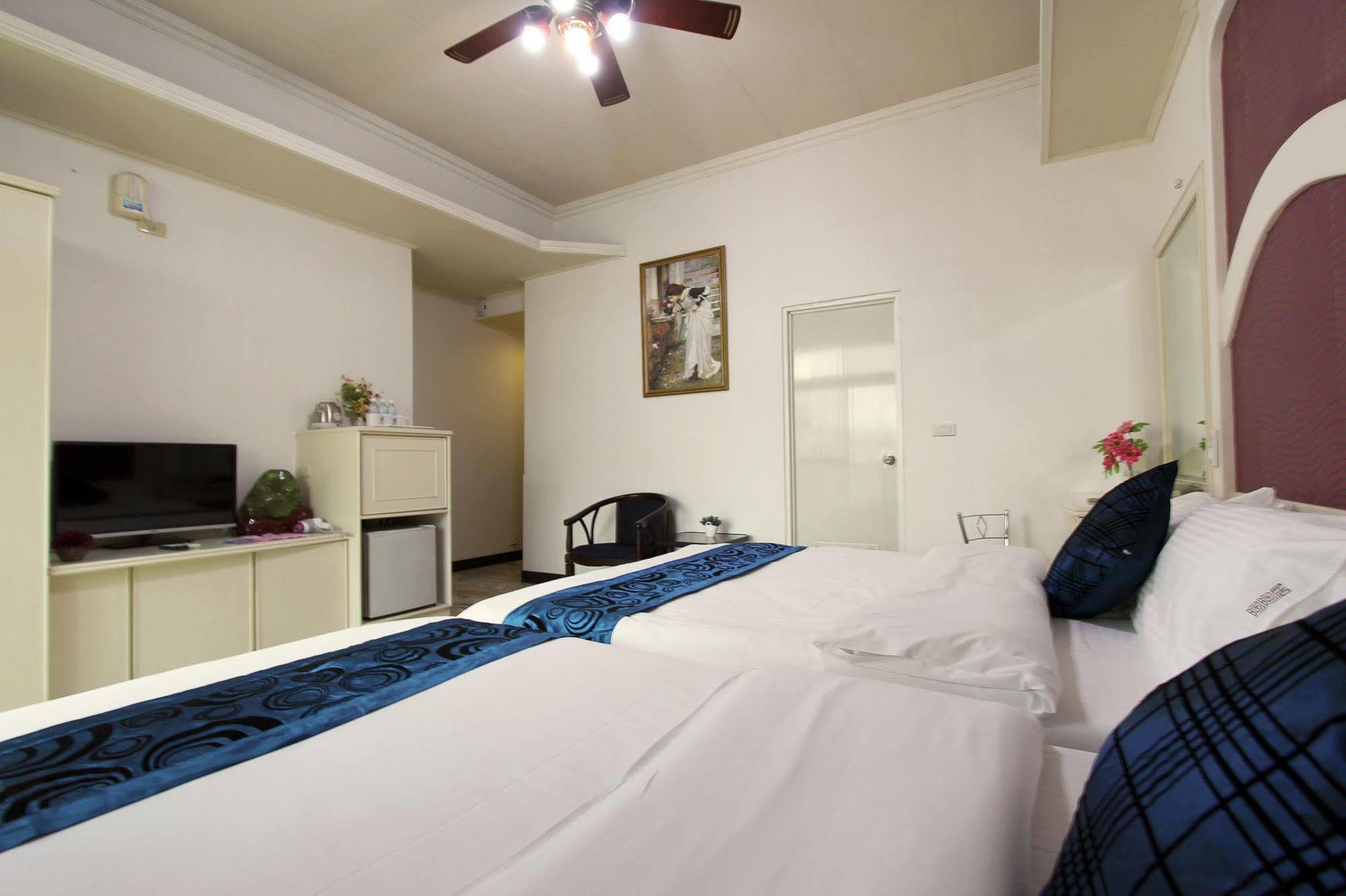 הואליין סיטי 陶陶居商旅 Tautauchu Hotel מראה חיצוני תמונה
