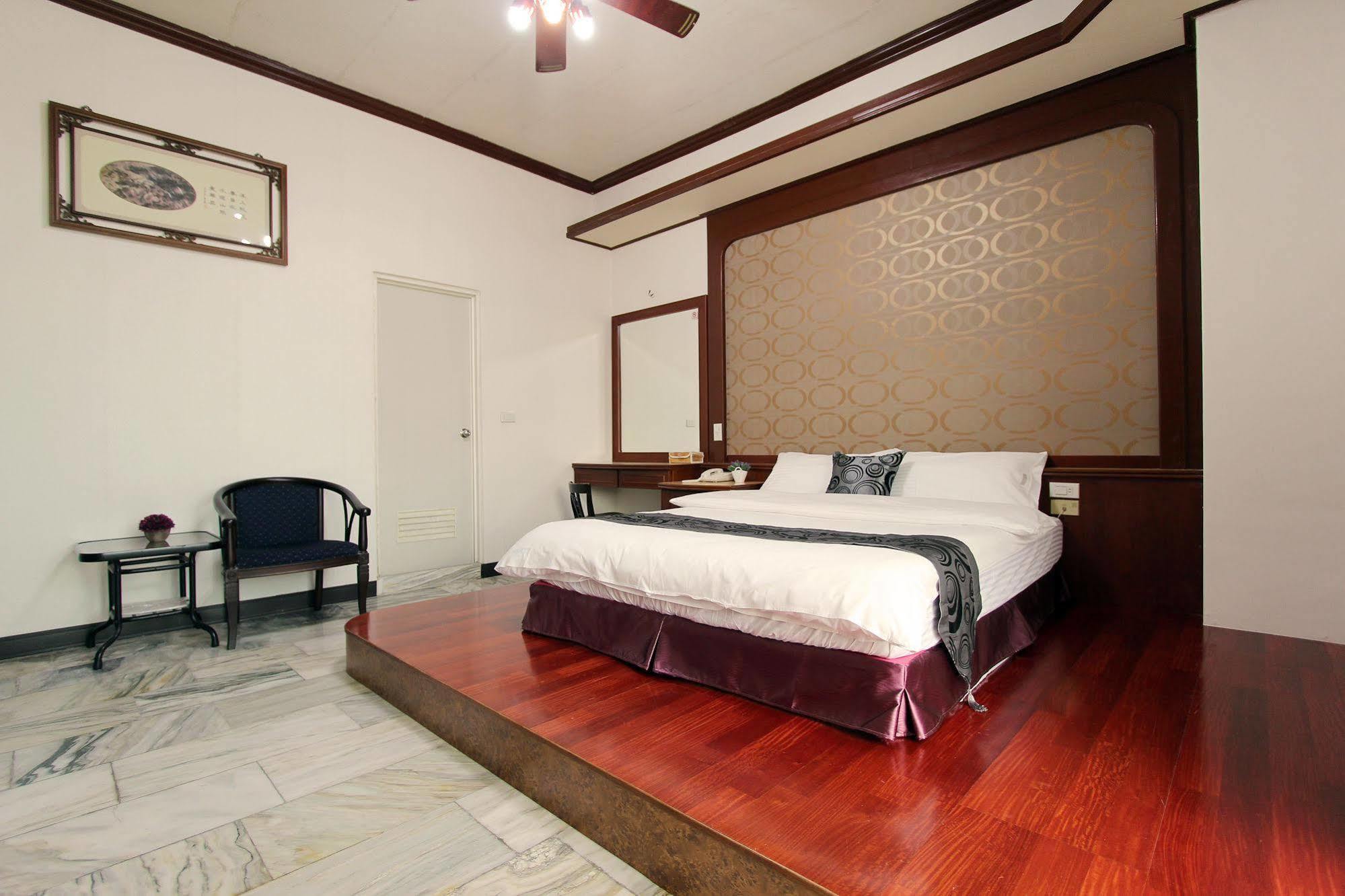 הואליין סיטי 陶陶居商旅 Tautauchu Hotel מראה חיצוני תמונה