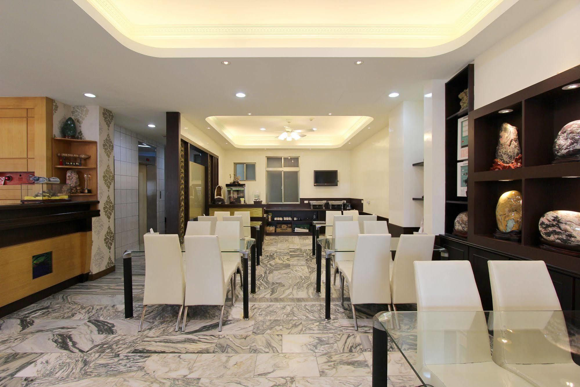 הואליין סיטי 陶陶居商旅 Tautauchu Hotel מראה חיצוני תמונה